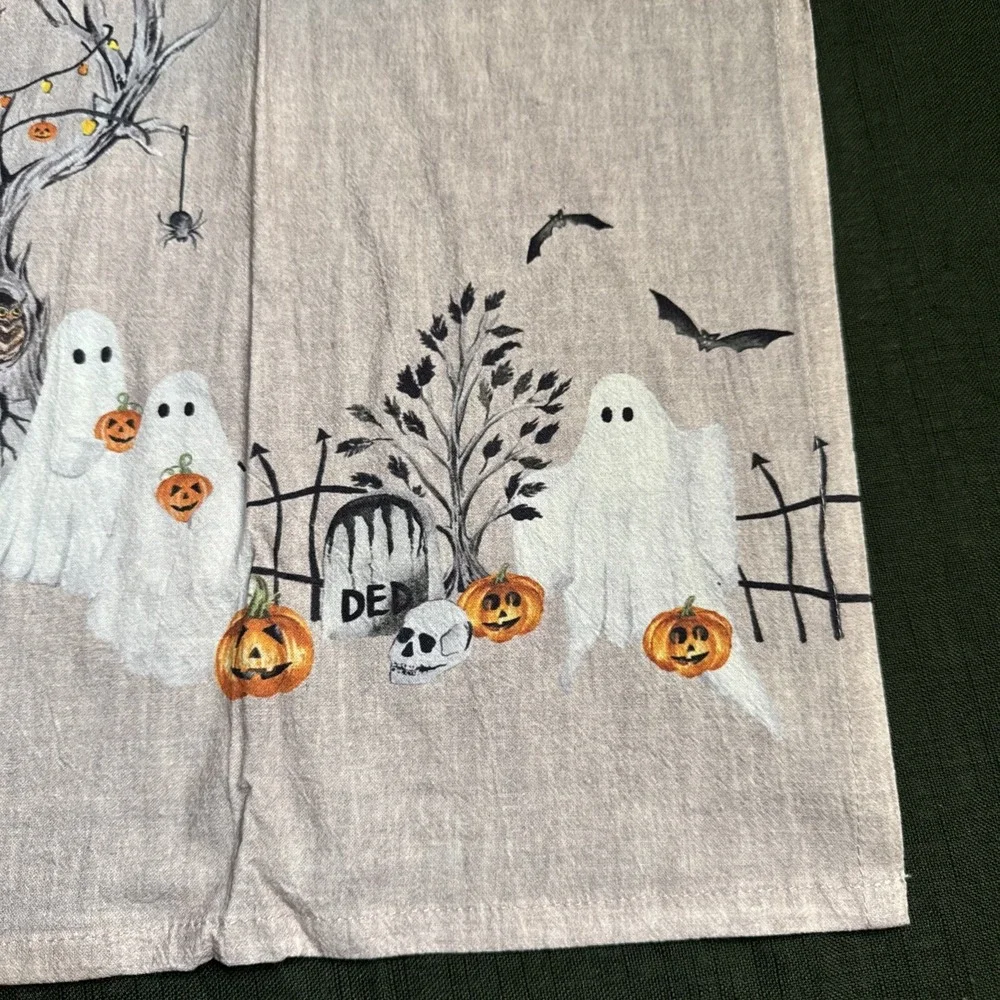 Pottery Barn Scary Squad Kitchen Tea‎ Towel Ghosts Pumpkins Halloween Kids Teen